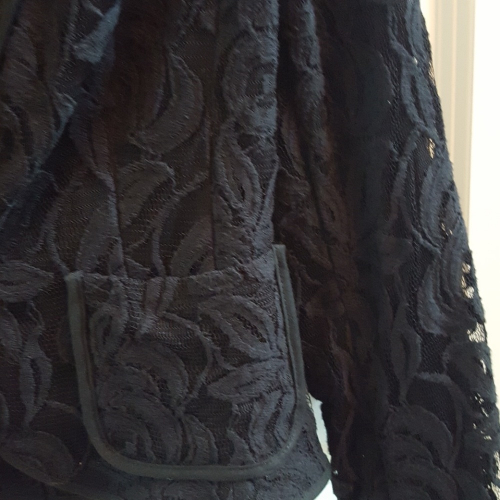 Blazer - Picture 2 of 3